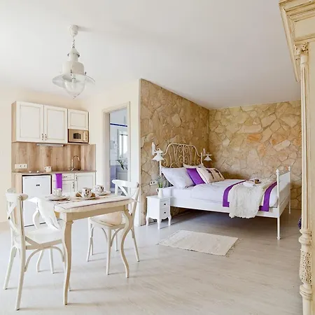 شقة Barackvirag Apartmanhaz