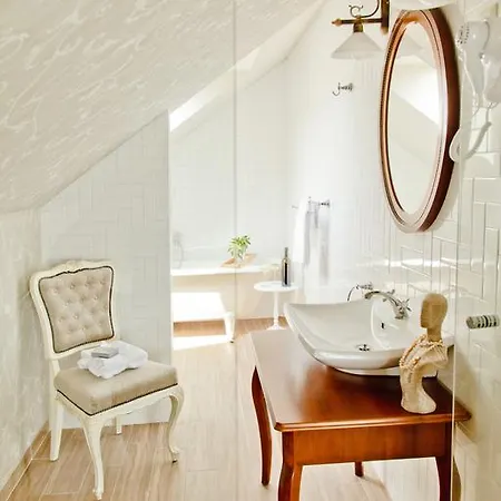 شقة Barackvirag Apartmanhaz *